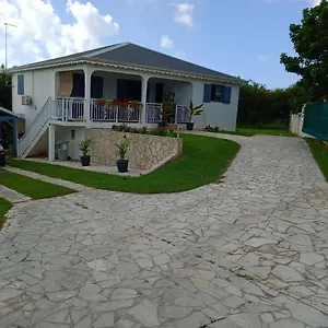 Grand F2 A 15 Minutes A Pied De La Plage De Bois Jolan Sainte-Anne (Grande-Terre)